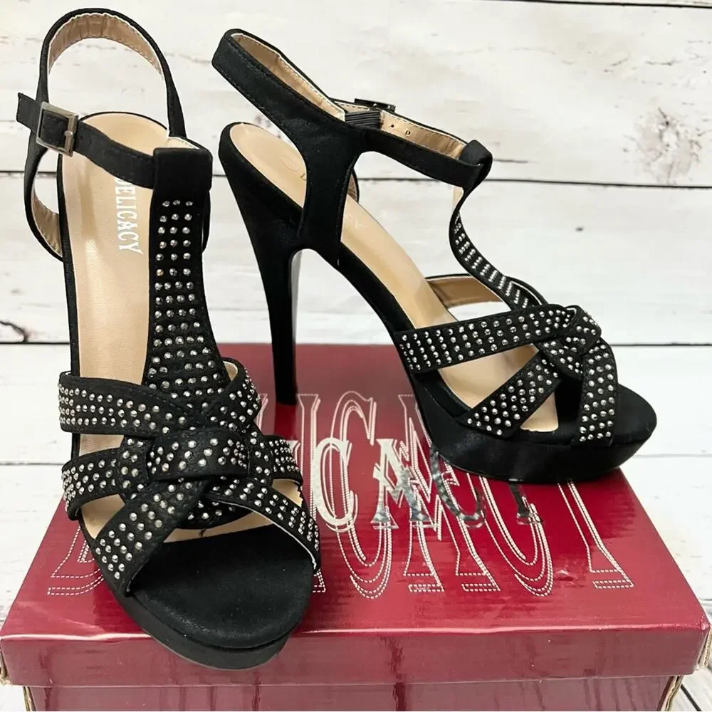 Delicacy Ivetta Platform Heels Size 8 Black NEW!